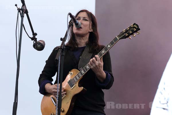 THE BREEDERS - 2018-06-03 - NIMES - Paloma - Flamingo - Kim Deal